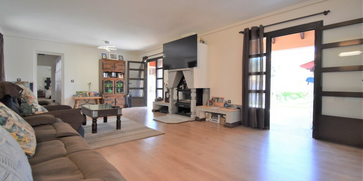 o_1hak32iu6c81ks01q3jfukebn97