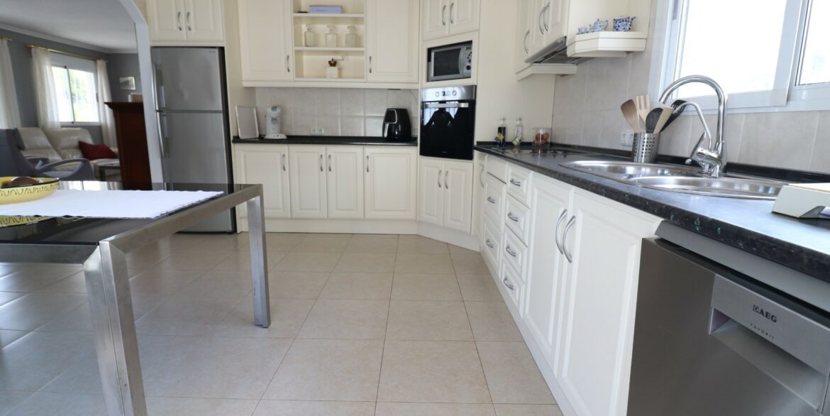 o_1hbdhovoppc5d9imet3664qh2k