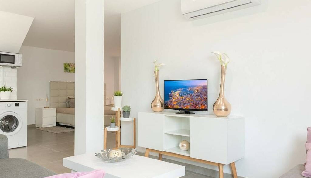 o_1hke6n88jjc41a8155s1dcpl652g