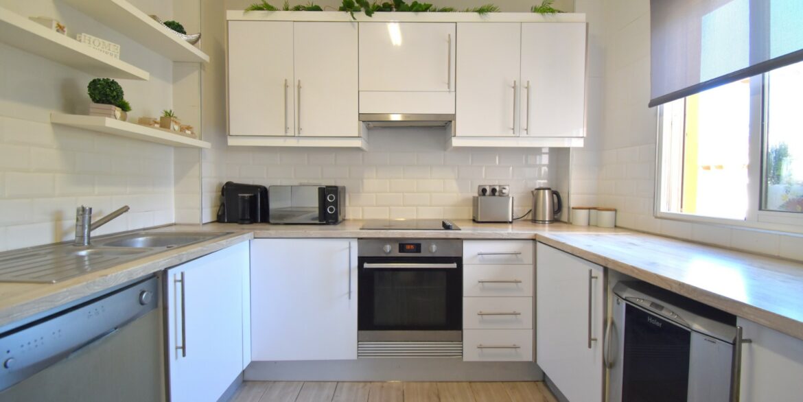 o_1hoenjc8m2d61vfk1bu1469j5h22