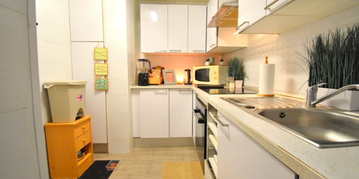 o_1hoenjc8n1pr3if97bf16elnhg27