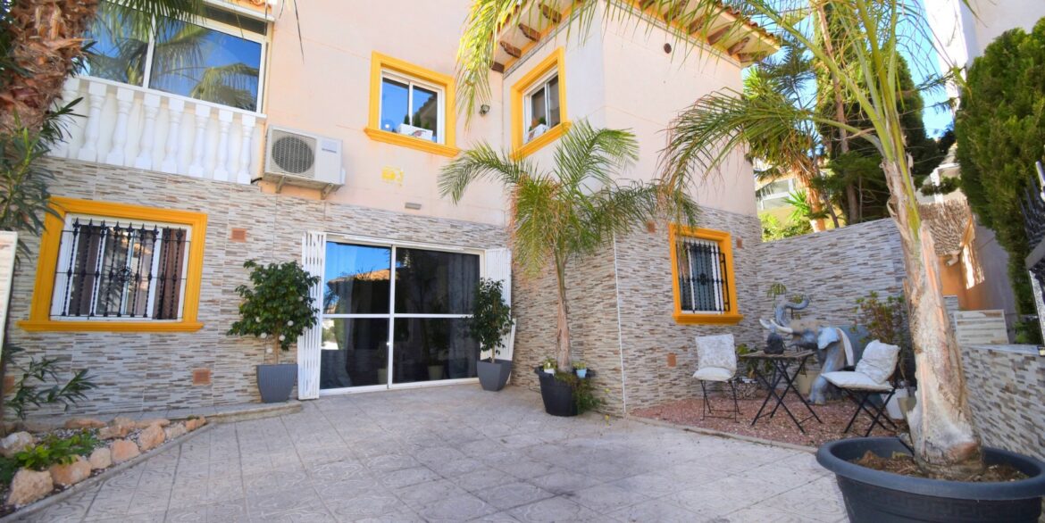 o_1hoenjc8r12ld87i8411nddrme2h