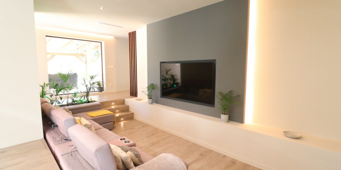 o_1hof02v1s141iitf102869s1t7g2p