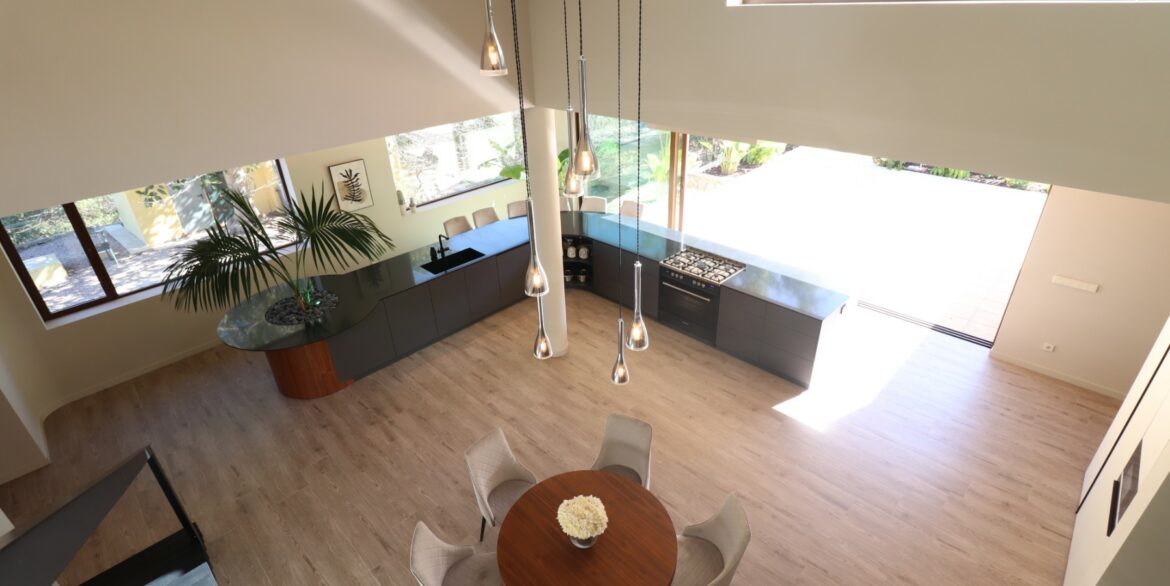 o_1hof02v1s2tm1gof9211cob1pod2q