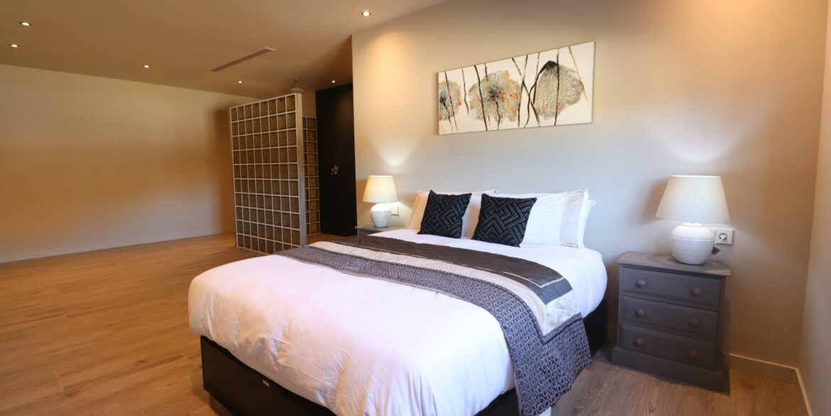 o_1hof02v1t19vbu5710i1sjoi8634