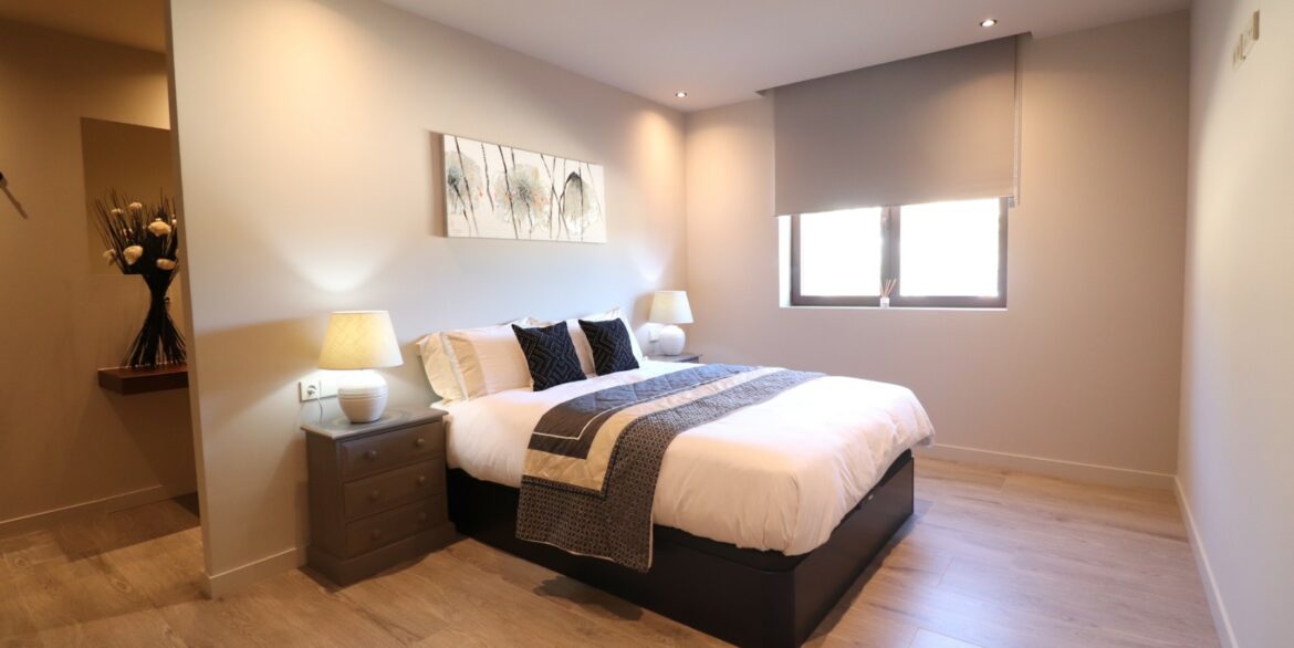 o_1hof02v1t1si7rd1nene125cm33