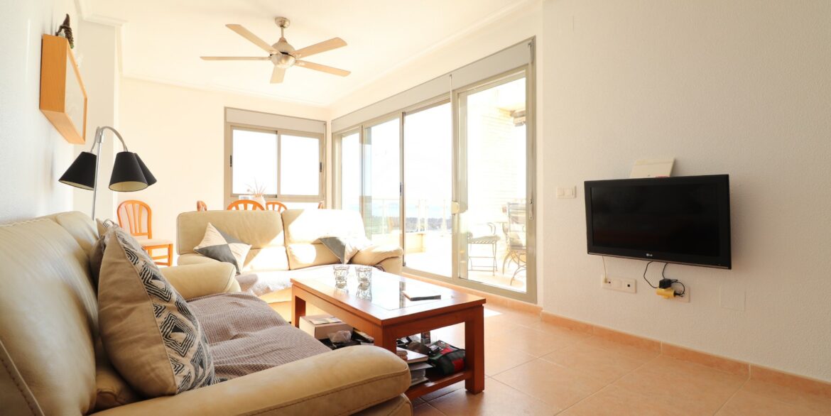 o_1hs7uduue12in1gi5btjprg1esm2h