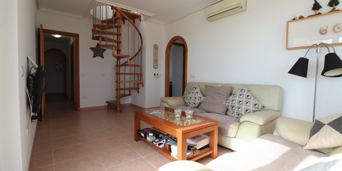 o_1hs7uduue1l742hqp3g13ii13fo2o