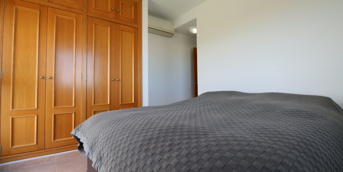 o_1hs7uduuf1lfnb8r1i6u879u682s