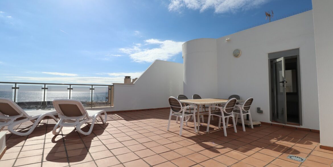 o_1hs7uduug1604vja1gbin4r1auq34