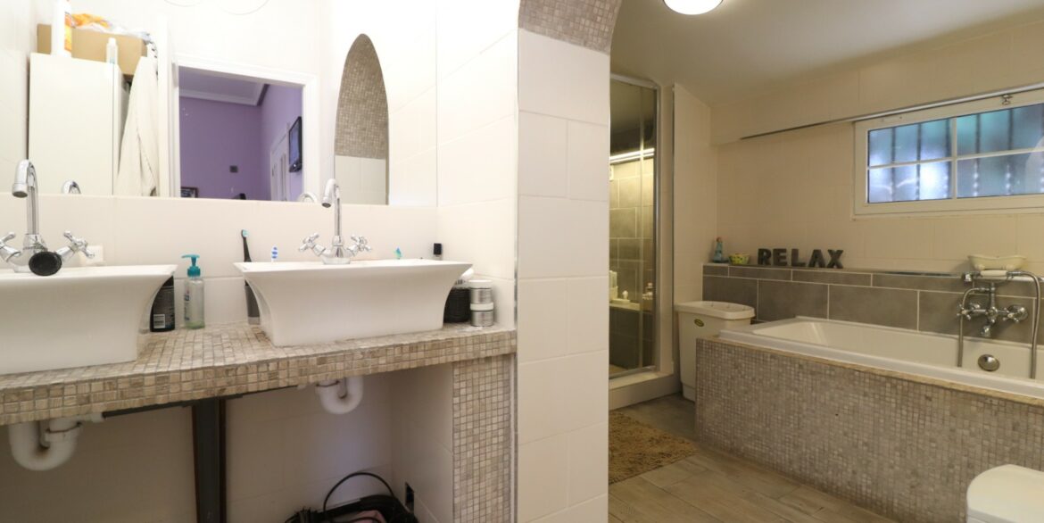 o_1i1f3s5eld87h3jtkj1t9g7rk2v