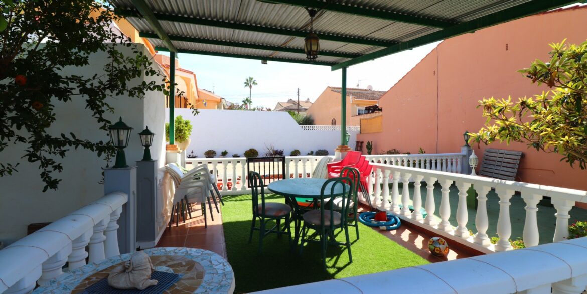 o_1i8muu8gj1jui5aokrd1bam1djh2g