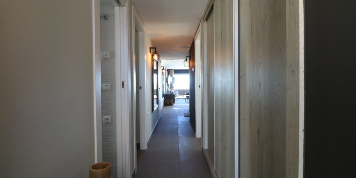 o_1iffc5mis16ro1asnrvmq5ogmo2a