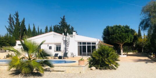 3 Bed, 3 Bath, Country Villa in Crevillente