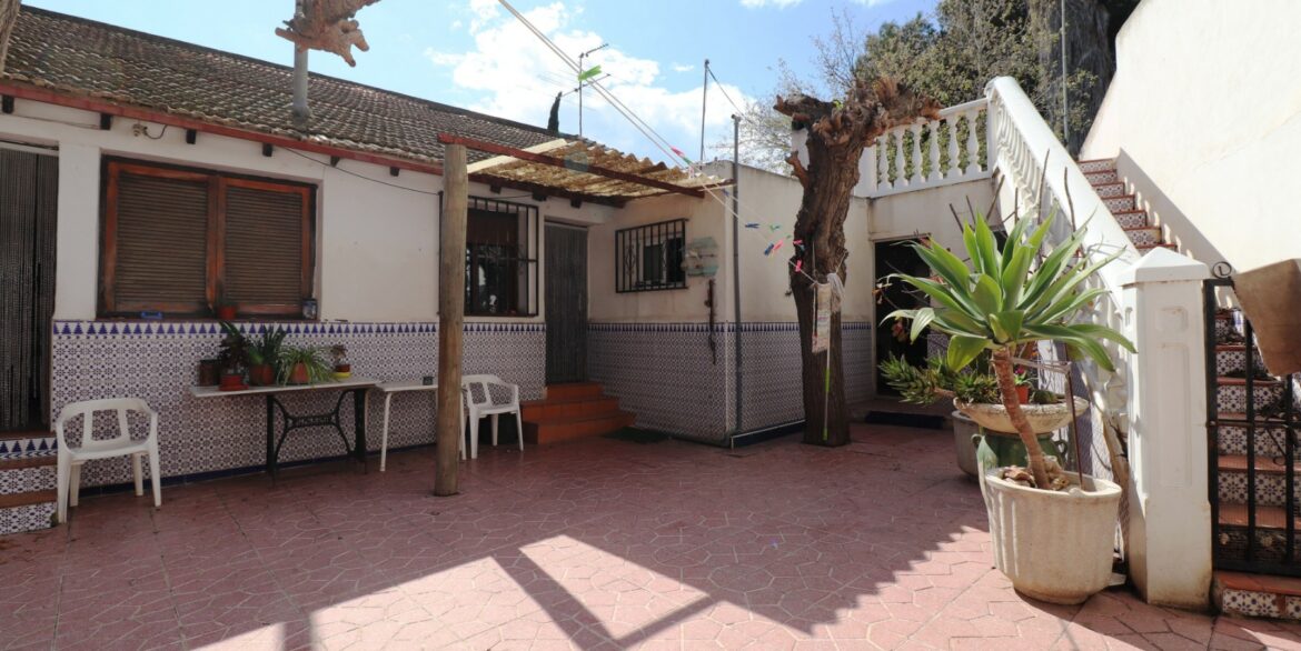 o_1io2kbd9v1jgukt07lc10qa1qig2i