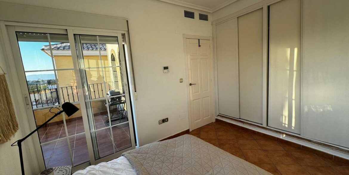 151795-villa-for-sale-in-algorfa-28494177-large