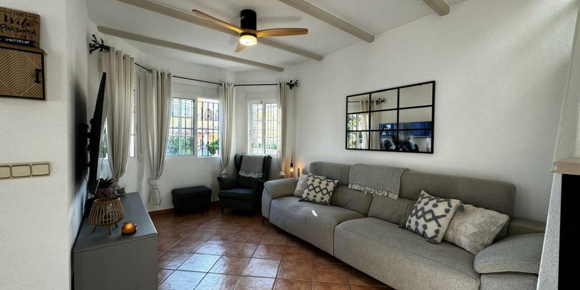 151795-villa-for-sale-in-algorfa-28494187-large