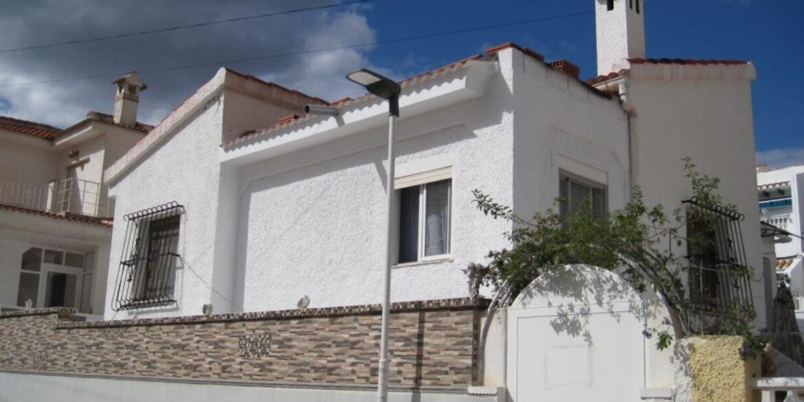 155585-villa-for-sale-in-quesada-30015237-large