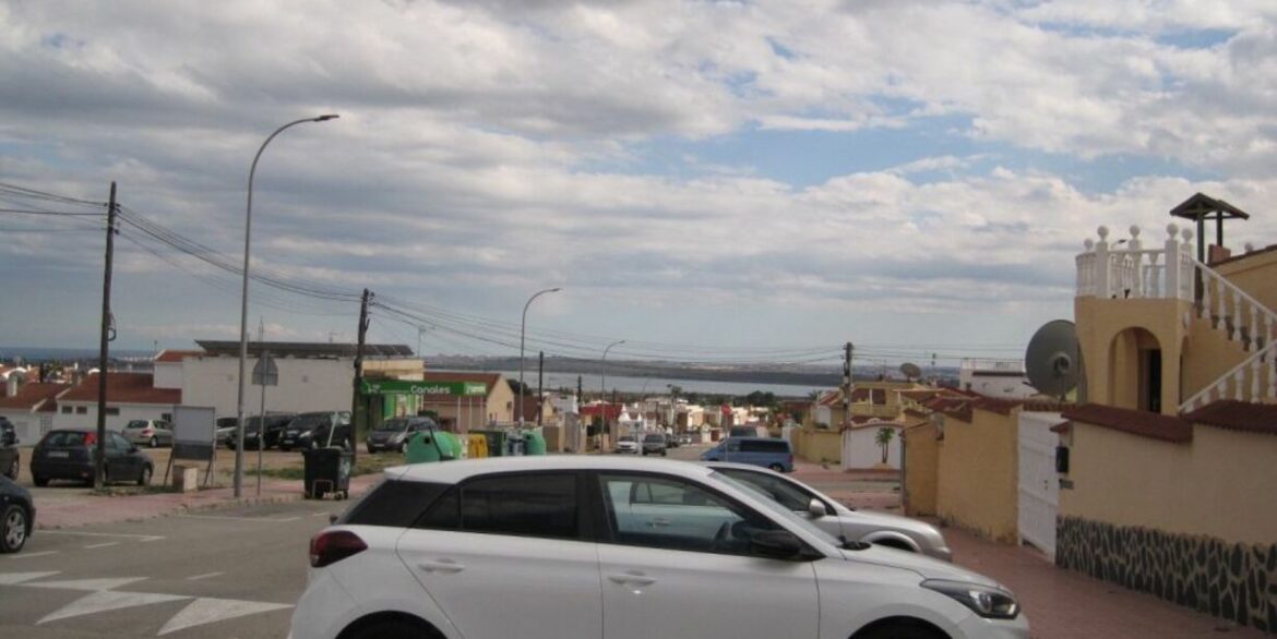 155585-villa-for-sale-in-quesada-30015240-large