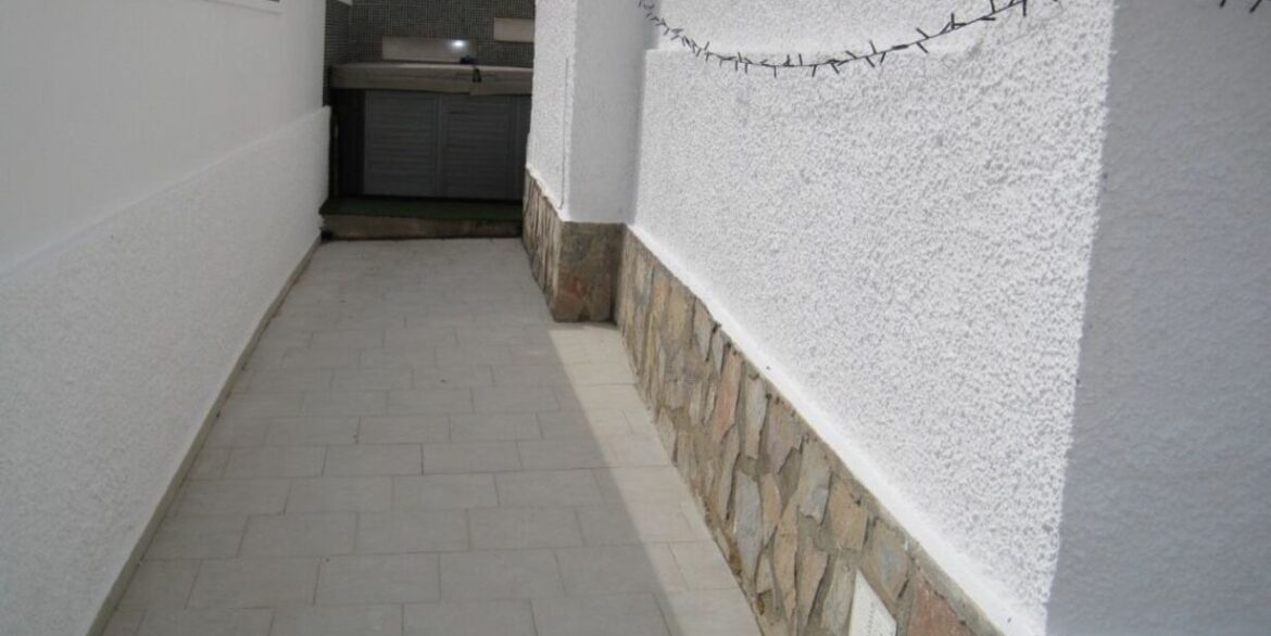 155585-villa-for-sale-in-quesada-30015243-large