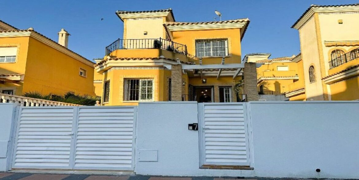 155834-villa-for-sale-in-algorfa-30106560-large