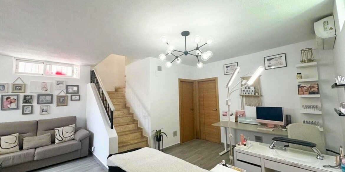 155834-villa-for-sale-in-algorfa-30106574-large