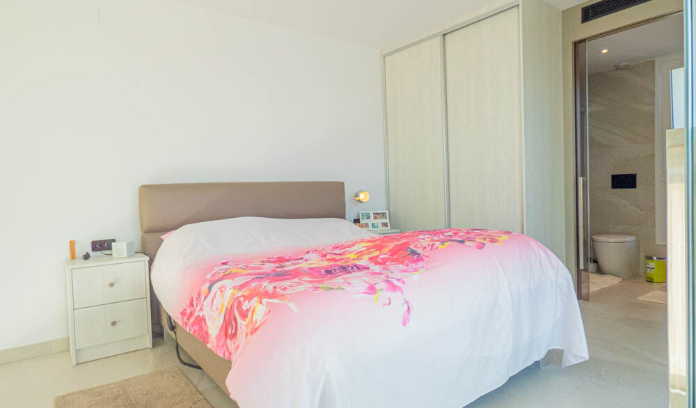 9187_beautiful_villa_on_la_finca_golf_resort_060225152601_p1220799