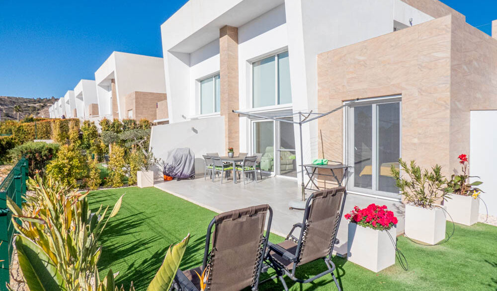 9187_beautiful_villa_on_la_finca_golf_resort_060225152602_p1220775