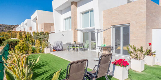3 Bed, 2 Bath, Villa in La Finca Golf
