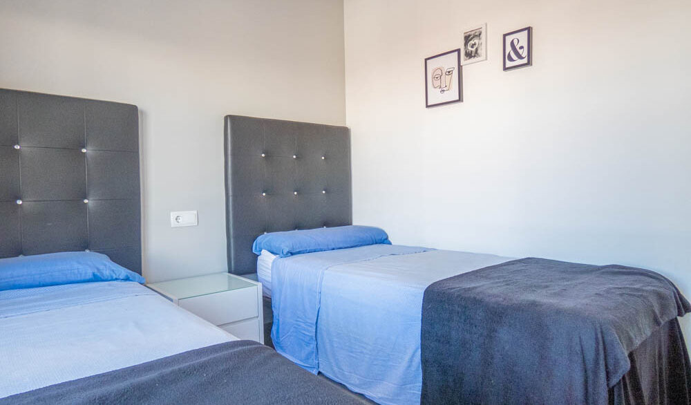 9901_modern_top_floor_apartment_on_la_finca_golf_resort_130225144843_p1220880