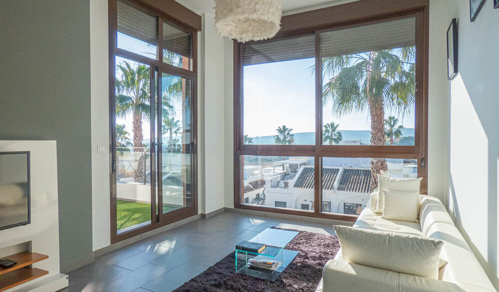 9901_modern_top_floor_apartment_on_la_finca_golf_resort_130225144843_p1220904