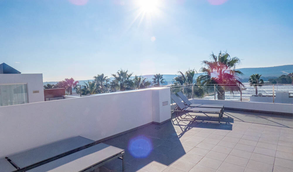 9901_modern_top_floor_apartment_on_la_finca_golf_resort_130225144843_p1220915