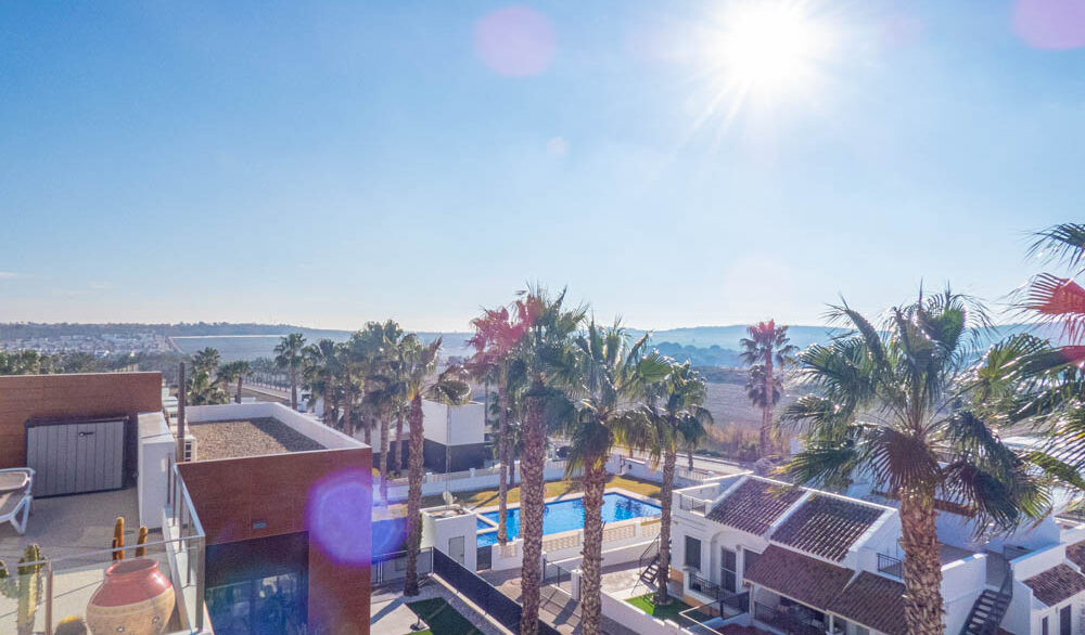 9901_modern_top_floor_apartment_on_la_finca_golf_resort_130225144843_p1220932