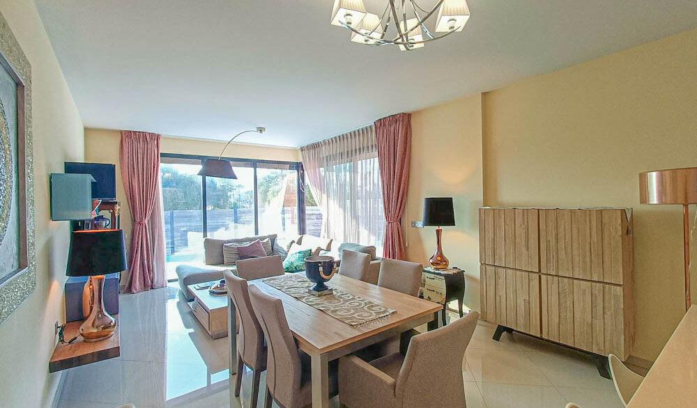 9943_stunning_modern_frontline_villa_for_sale_210225142719_imagen_de_whatsapp_2025_02_21_a_las_14.22.25_0f4bd717