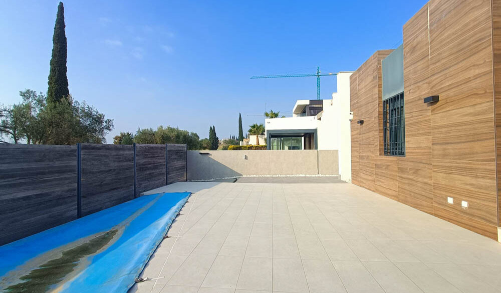 9943_stunning_modern_frontline_villa_for_sale_210225142721_imagen_de_whatsapp_2025_02_21_a_las_14.22.21_1f3d3797