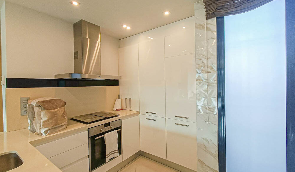 9943_stunning_modern_frontline_villa_for_sale_210225142721_imagen_de_whatsapp_2025_02_21_a_las_14.22.26_6609137d
