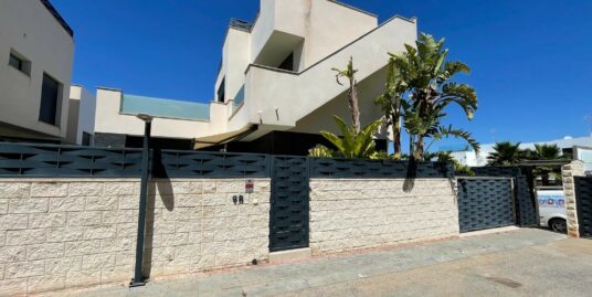 3 Bed, 2 Bath Detached Villa in Benijofar