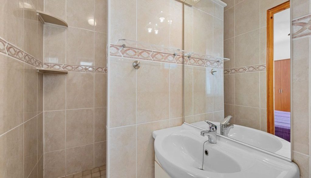 Bath1a