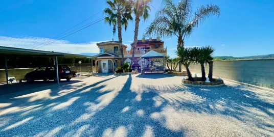 Stunning 6-Bedroom Country Villa Just Minutes from Guardamar del Segura