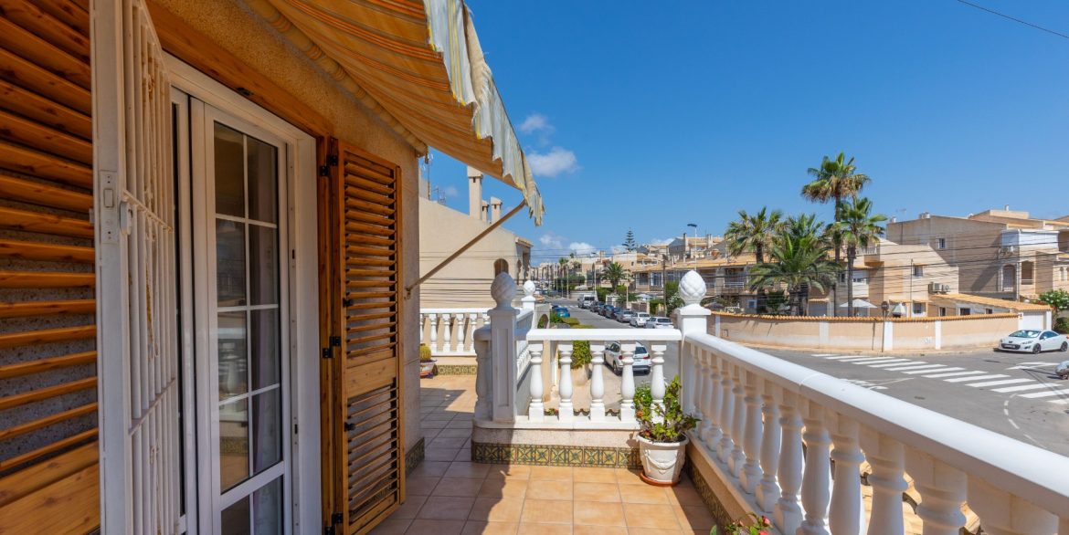 CALLE GHANDI 9 TORREVIEJA