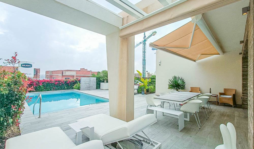 10372_stunning_modern_villa_on_la_finca_150425142938_pool_1