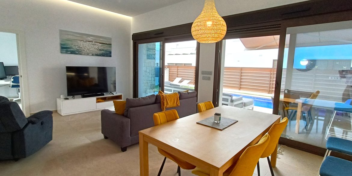 10699_stunning_modern_villa_050625164046_lounge_1