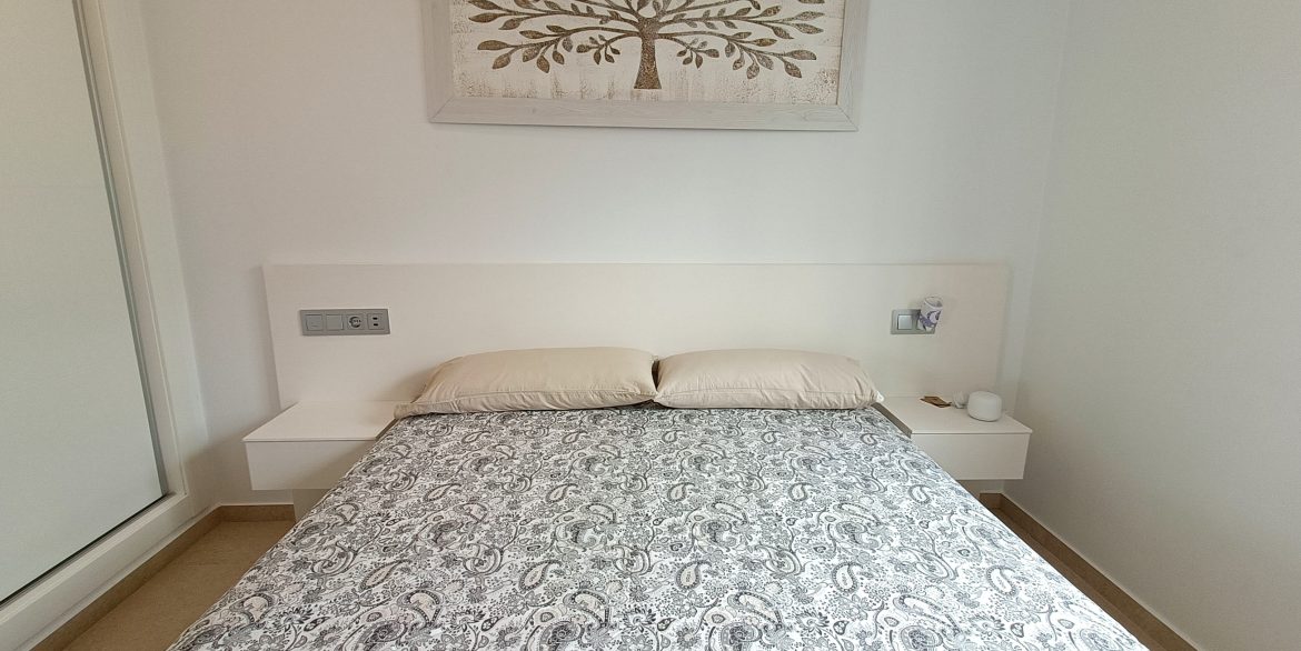 10699_stunning_modern_villa_050625164212_bath_1b