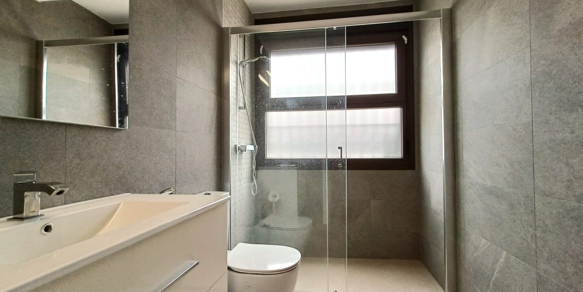 10699_stunning_modern_villa_050625164212_bed_1a