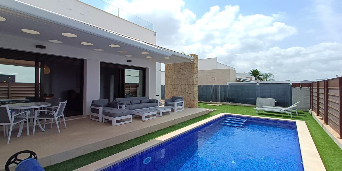 10699_stunning_modern_villa_050625164712_villa_7
