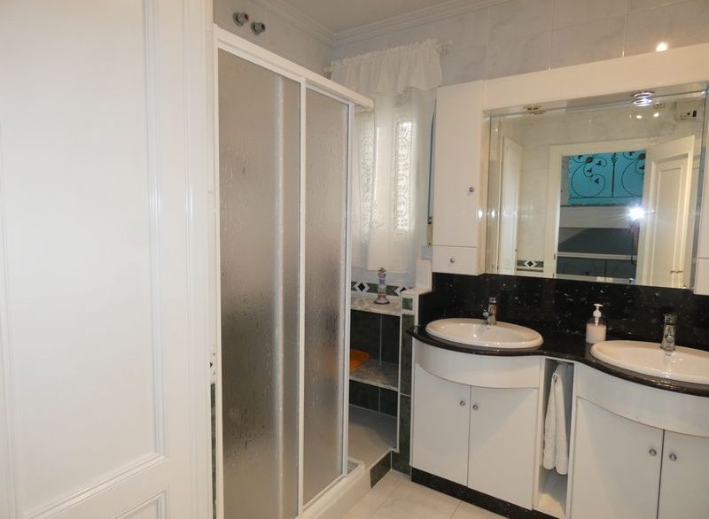 1244_stunning_house_in_almoradi_270918123431_tn_p1010969