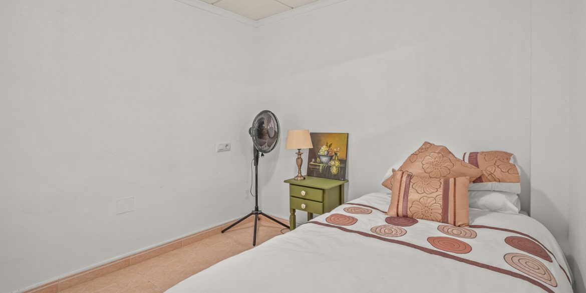 153146-villa-for-sale-in-algorfa-29223123-large