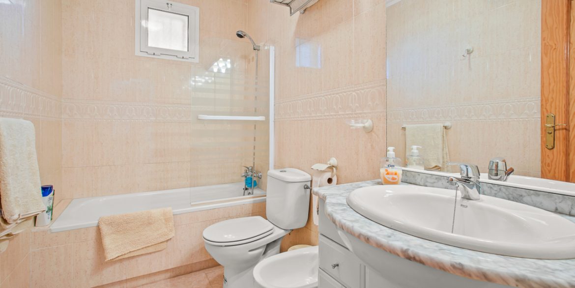 153146-villa-for-sale-in-algorfa-29223125-large
