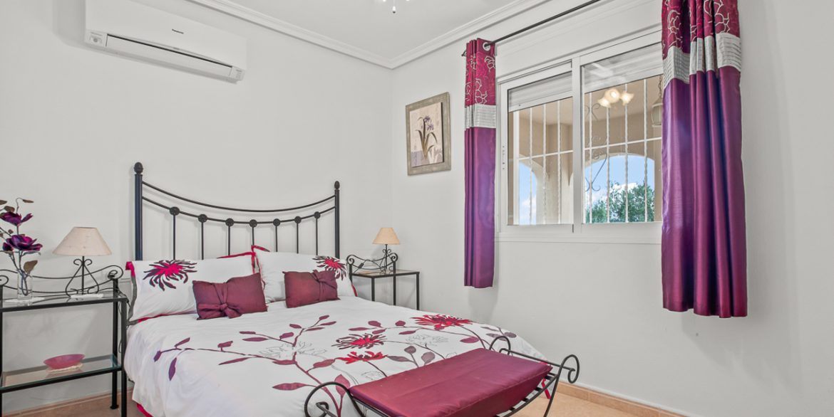 153146-villa-for-sale-in-algorfa-29223127-large