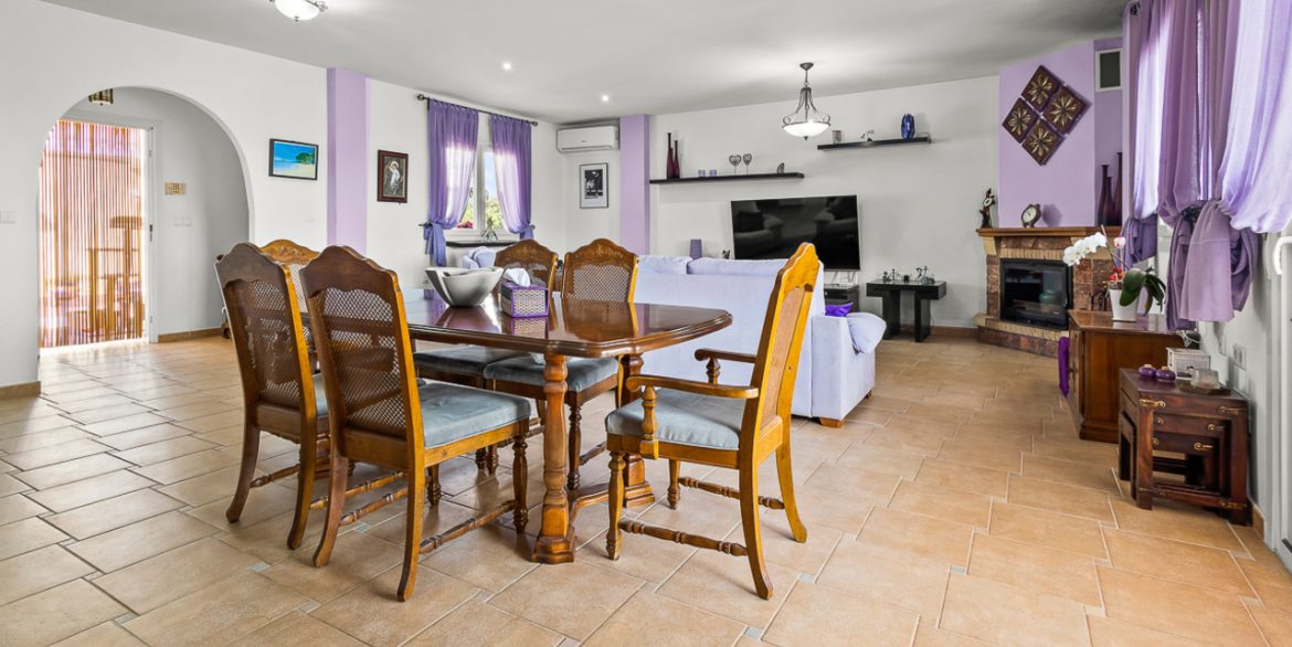 156013-villa-for-sale-in-algorfa-30163297-large